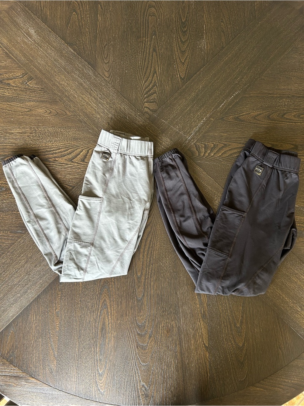FITS Women’s Riding Breeches Full Seat Legging 2 Size Medium- Gray and Black